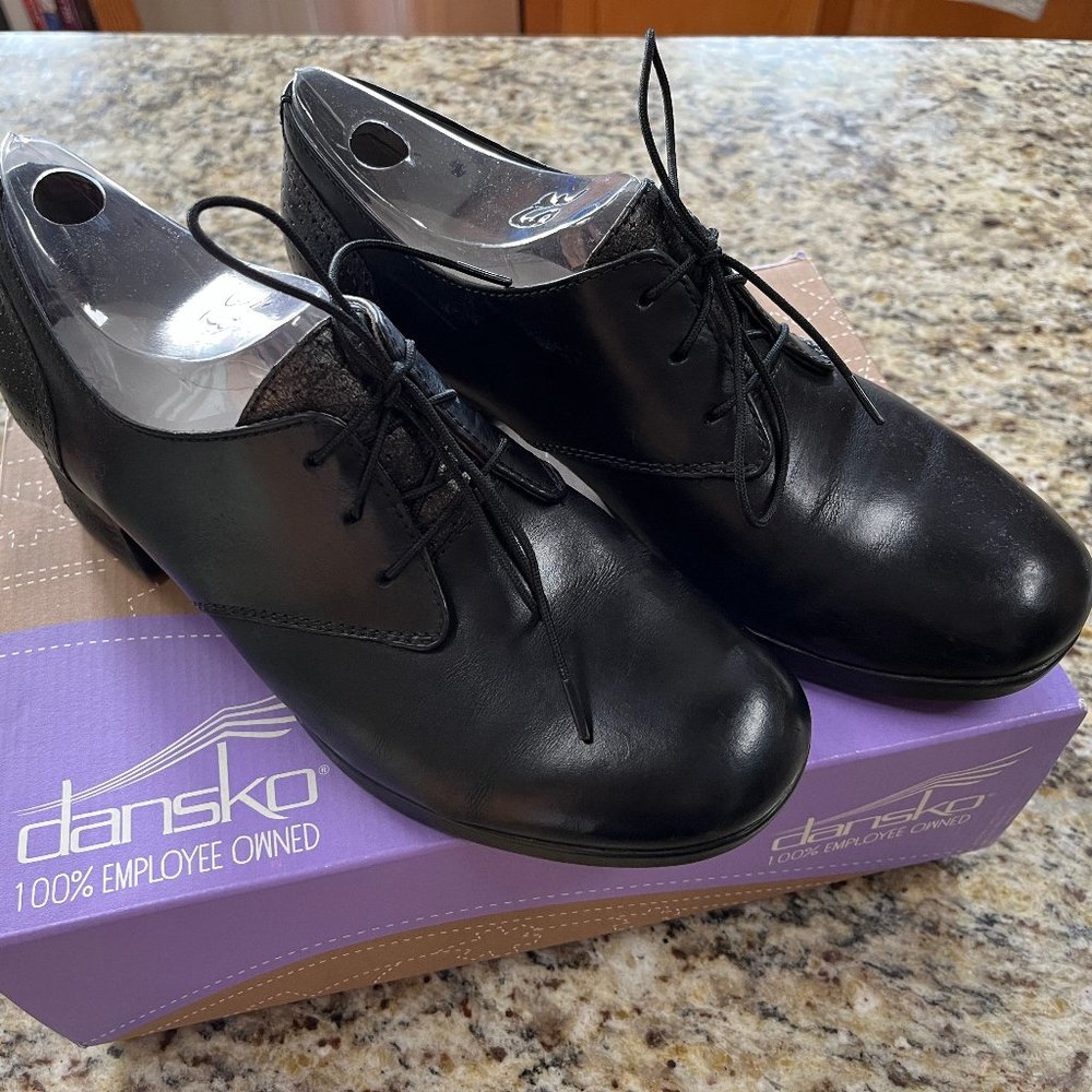 DANSKO LOUISE OXFORD, ANTIQUED CALF, BLACK, WOMEN'S 39/8.5-9